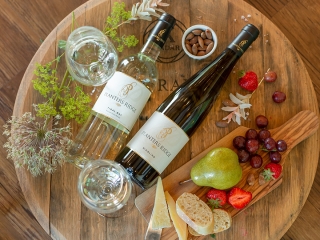 Planters-Ridge-Winery-Product-Shot-2